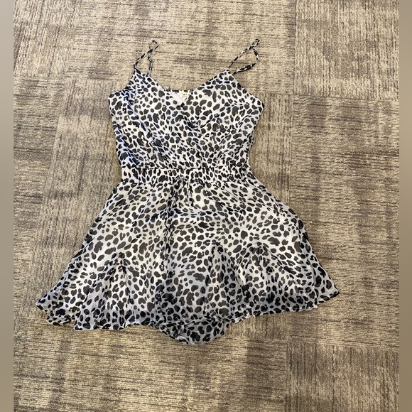 Leopard print romper - Picture 2 of 6